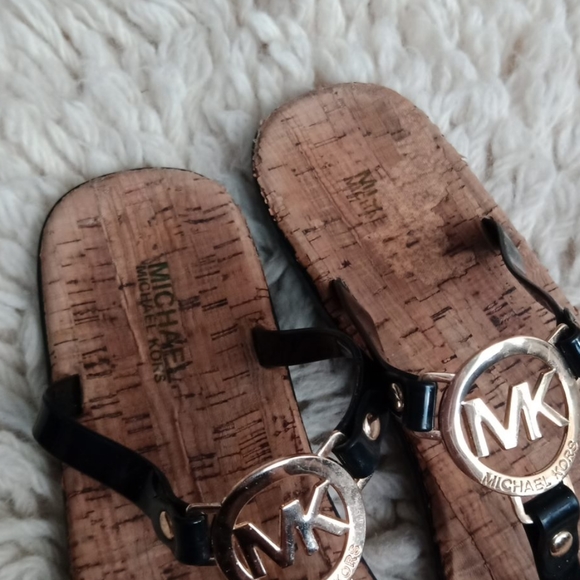 Michael Kors sandals - Picture 4 of 15